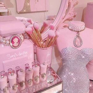 GIRLY GIRL MYSTERY BOX